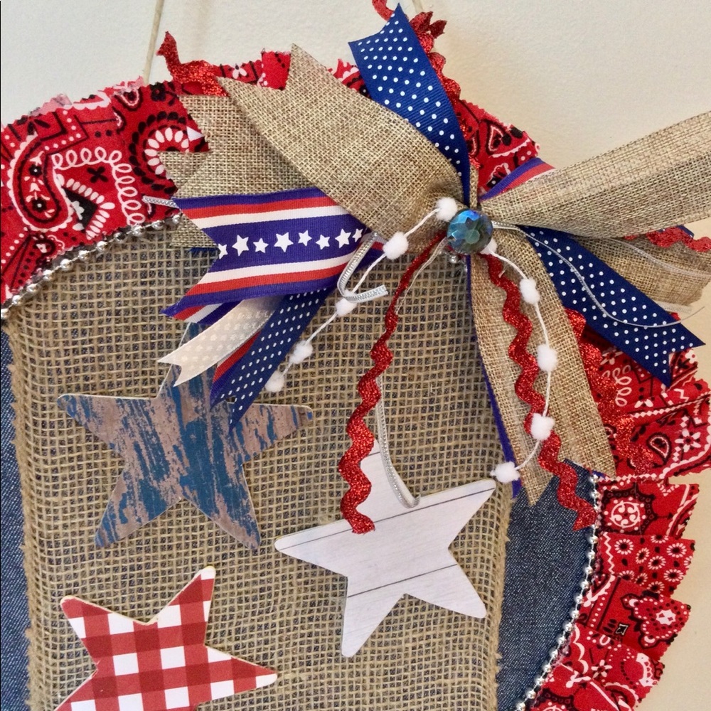 Patriotic Door Hanger - Picture 2 of 3